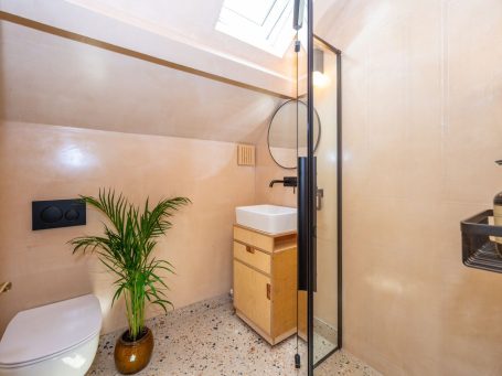 Creative Microcement Bathroom